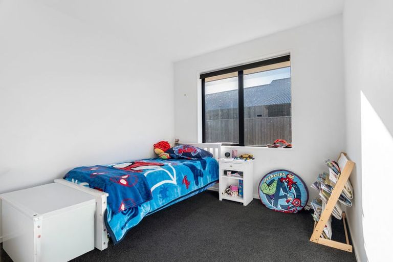 Photo of property in 38 Tara Crescent, Woodend, 7610