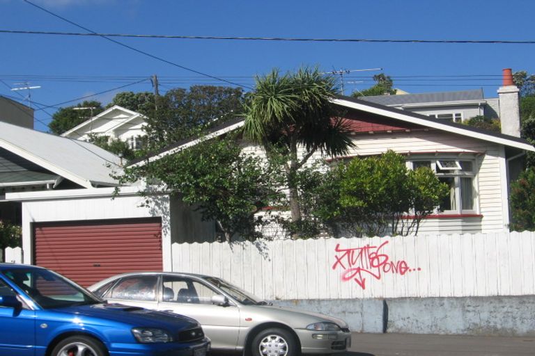 Photo of property in 169 Ohiro Road, Brooklyn, Wellington, 6021