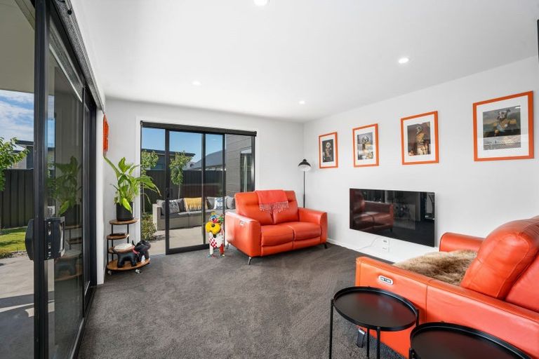 Photo of property in 1 Fraer Street, Cromwell, 9310