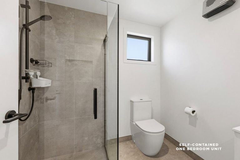Photo of property in 38 Shelduck Road, Jacks Point, 9371