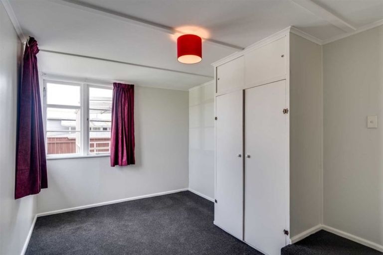 Photo of property in 6 Chester Place, Taradale, Napier, 4112