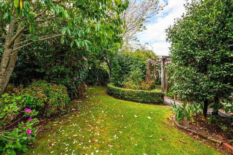 Photo of property in 17 Te Aroha Street, Hamilton East, Hamilton, 3216