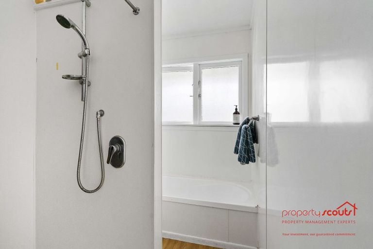 Photo of property in 652 Te Atatu Road, Te Atatu Peninsula, Auckland, 0610