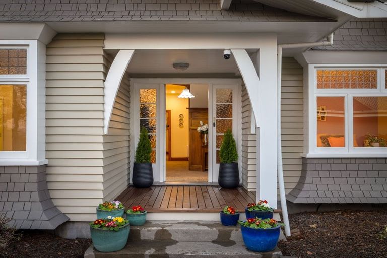 Photo of property in 36 Tui Street, Fendalton, Christchurch, 8041