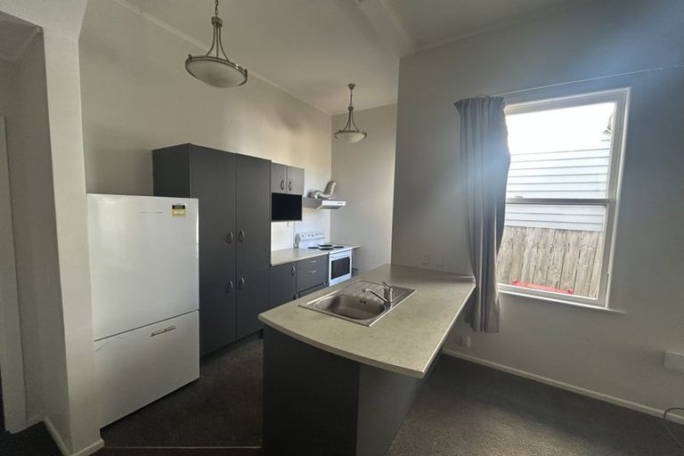 Photo of property in 138 Brougham Street, Mount Victoria, Wellington, 6011