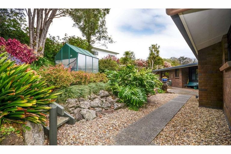 Photo of property in 3 Peacock Garden Drive, Kerikeri, 0230