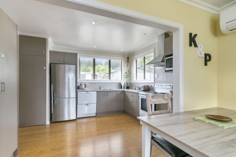 Photo of property in 17 Mcgowan Road, Wainuiomata, Lower Hutt, 5014