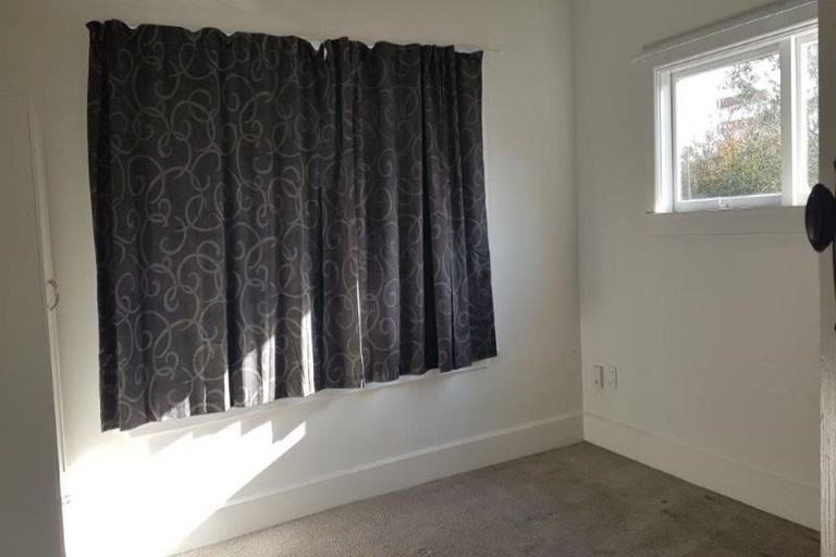 Photo of property in 1/170 Main North Road, Redwood, Christchurch, 8051