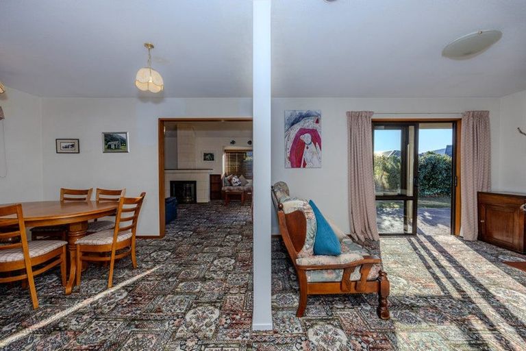 Photo of property in 8 Kennedy Crescent, Wanaka, 9305