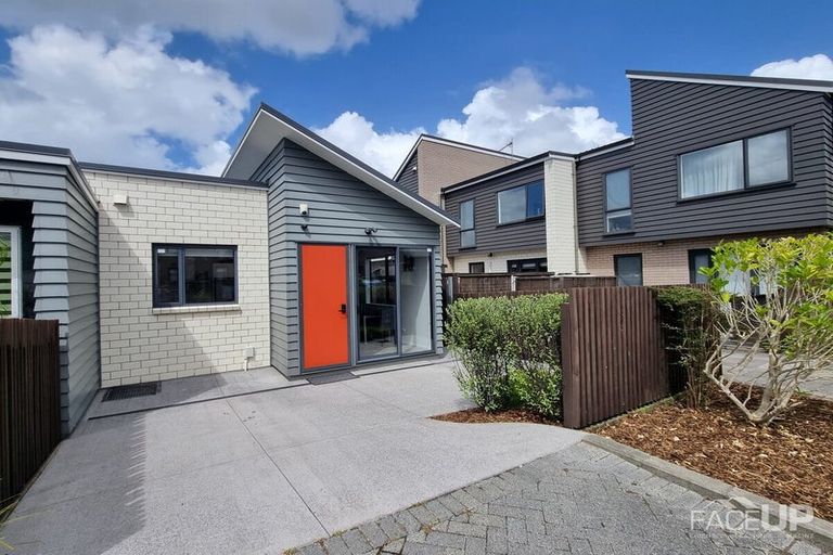 Photo of property in 33 Saltmarsh Road, Hobsonville, Auckland, 0616