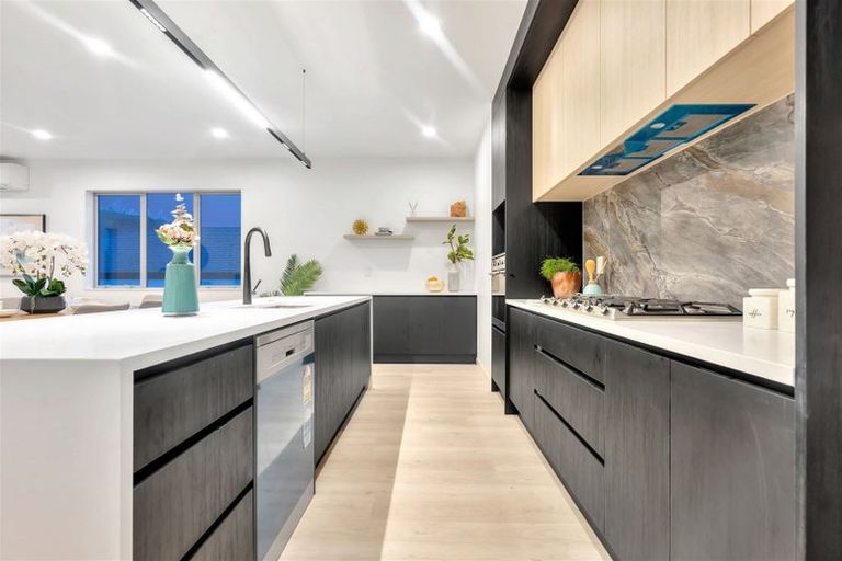 Photo of property in 83 Pacific Heights Road, Orewa, 0931