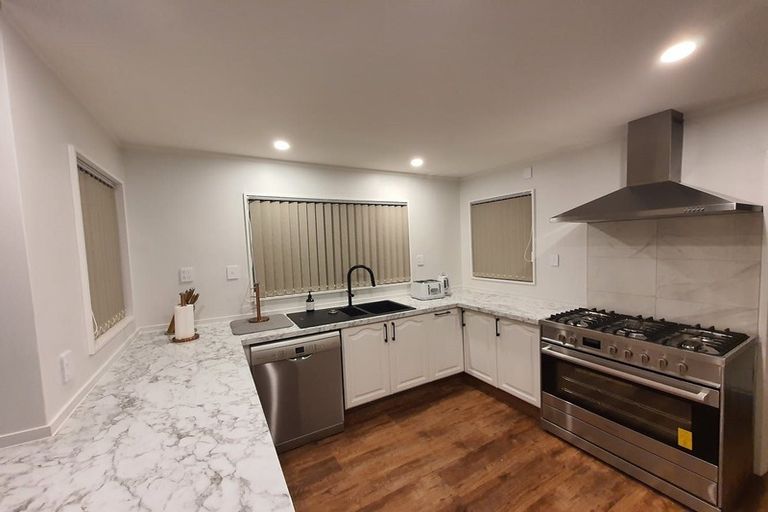 Photo of property in 30 Satara Crescent, Khandallah, Wellington, 6035