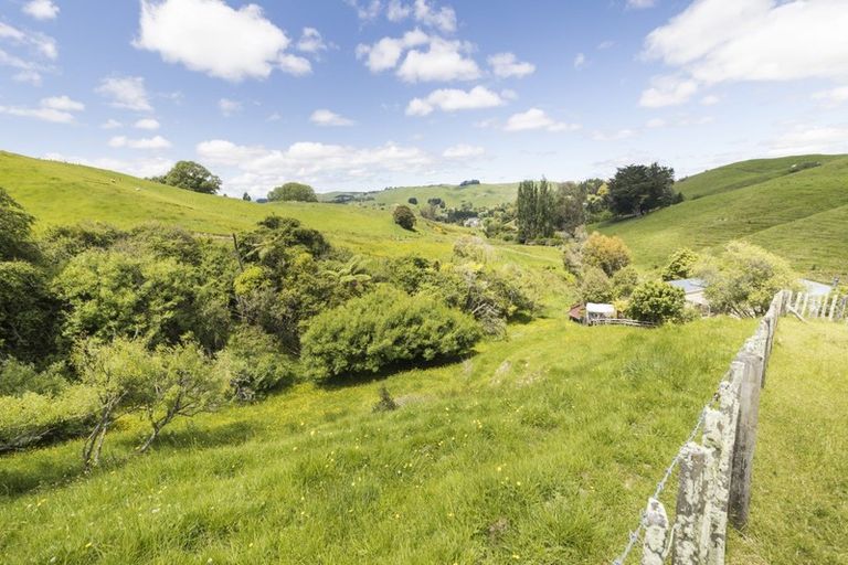 Photo of property in 18 Marshall Road, Hunterville, 4730