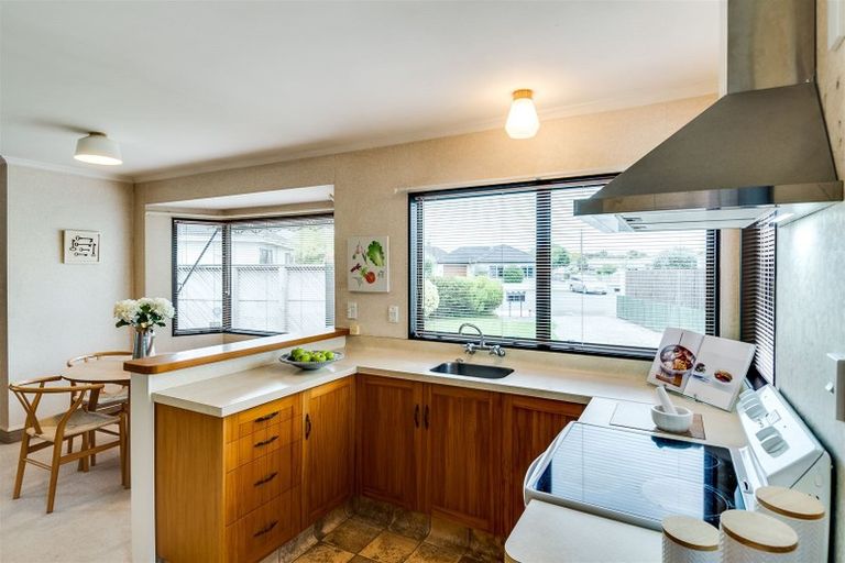 Photo of property in 3/31a Cassino Crescent, Onekawa, Napier, 4110