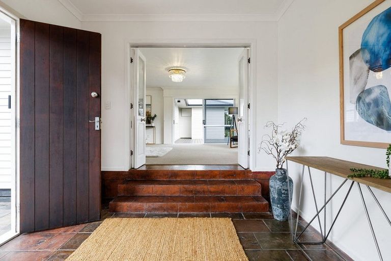 Photo of property in 1/193 Racecourse Road, Cambridge, 3493