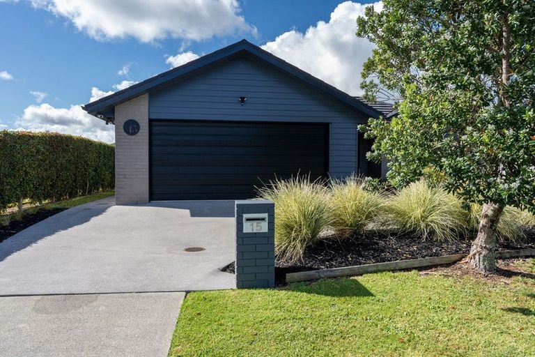 Photo of property in 15 Admiralty Drive, Haruru, 0204