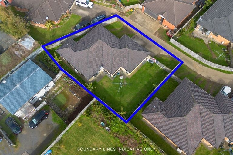 Photo of property in 33 Lachlan Place, Favona, Auckland, 2024