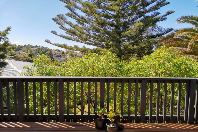 Photo of property in 85e Stottholm Road, Titirangi, Auckland, 0604