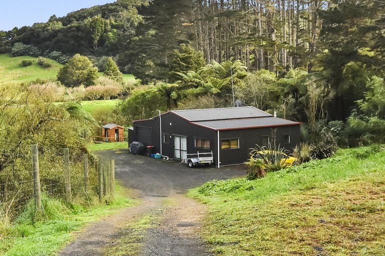 Photo of property in 28 Johnson Street, Tuakau, 2121