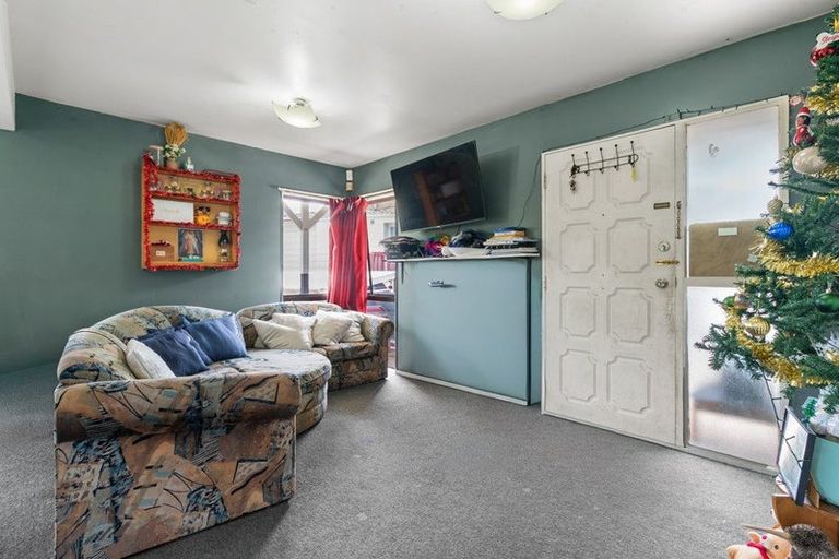 Photo of property in 32b Sikkim Crescent, Clover Park, Auckland, 2019