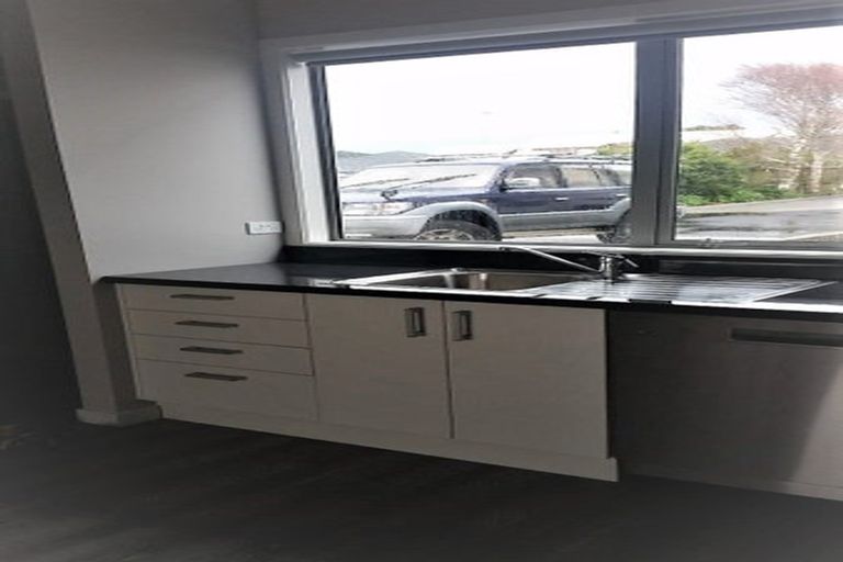 Photo of property in 32u5 Dr Taylor Terrace, Johnsonville, Wellington, 6037