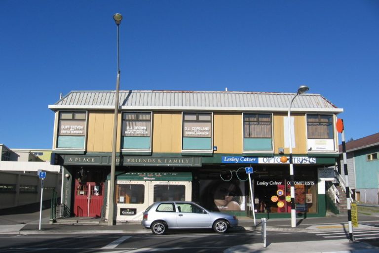 Photo of property in 4/9 Broderick Road, Johnsonville, Wellington, 6037