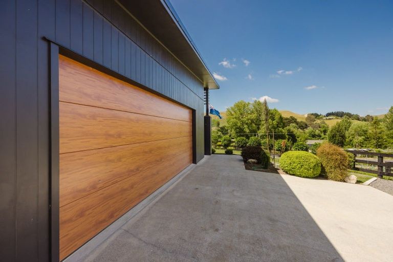 Photo of property in 4 Cemetery Road, Waipawa, 4273