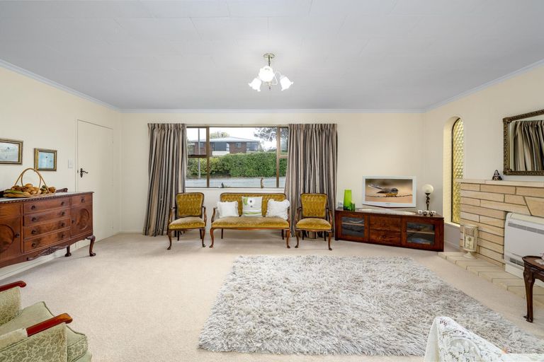 Photo of property in 6 Bond Street, Waimate, 7924