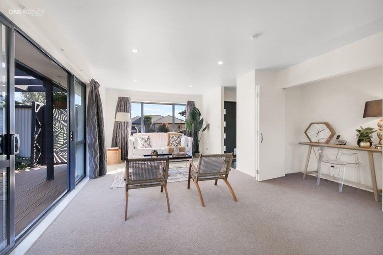 Photo of property in 13 Waimarie Street, Pegasus, 7612