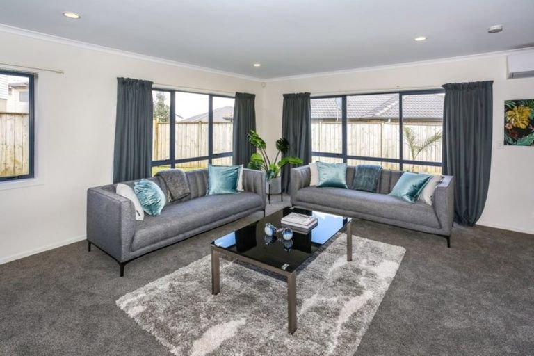 Photo of property in 5 Kokako Rise, Papakura, 2110