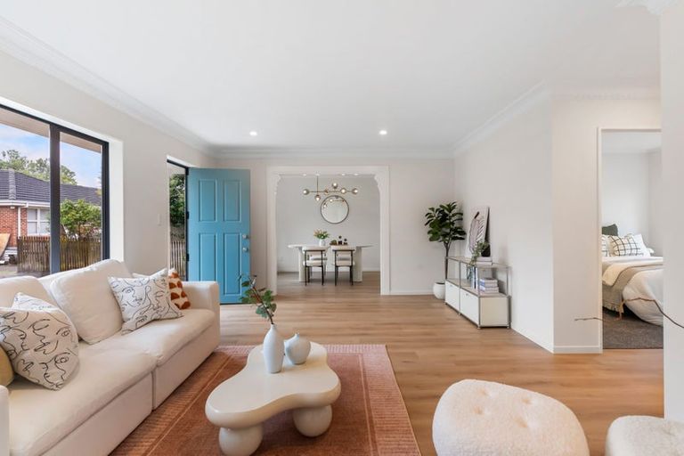 Photo of property in 710a Pakuranga Road, Howick, Auckland, 2010