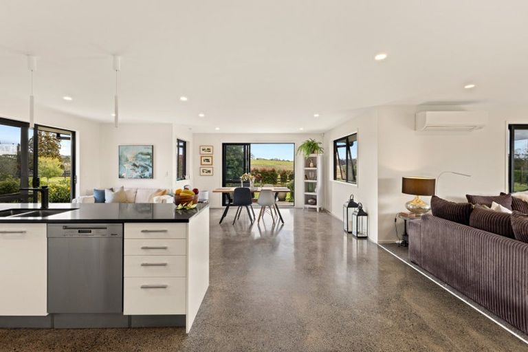 Photo of property in 262a Waimate Road North, Kerikeri, 0293