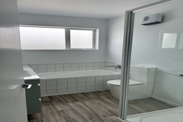 Photo of property in 2/37 Beresford Street, New Brighton, Christchurch, 8061