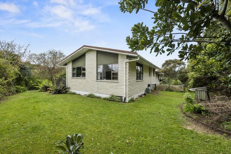 Photo of property in 16 Freeth Drive, Ridgewood, New Plymouth, 4371