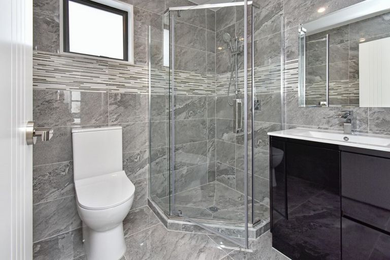 Photo of property in 56b Cambridge Terrace, Papatoetoe, Auckland, 2025