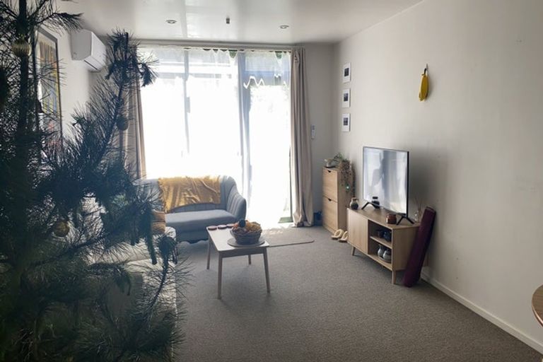 Photo of property in 2u5 Malcolm Lane, Thorndon, Wellington, 6011