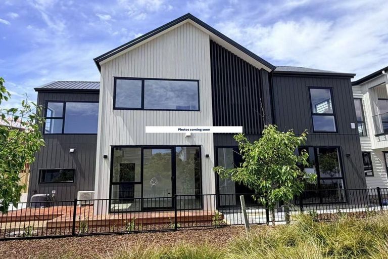 Photo of property in 5 Nerita Place, Long Bay, Auckland, 0630