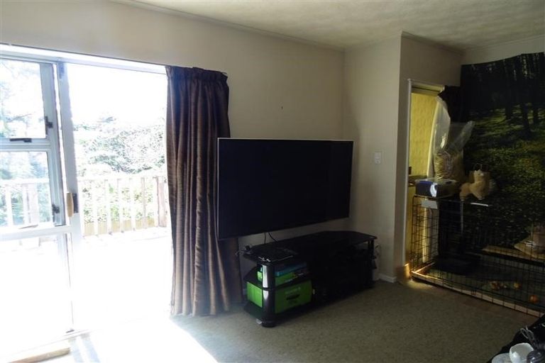 Photo of property in 2/34b Helena Street, Massey, Auckland, 0614