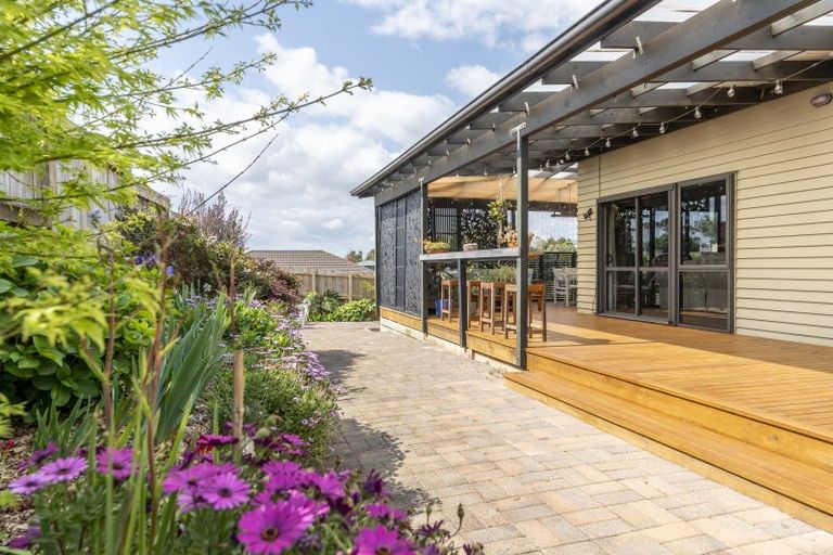 Photo of property in 5a Waikowhai Place, Raglan, 3225