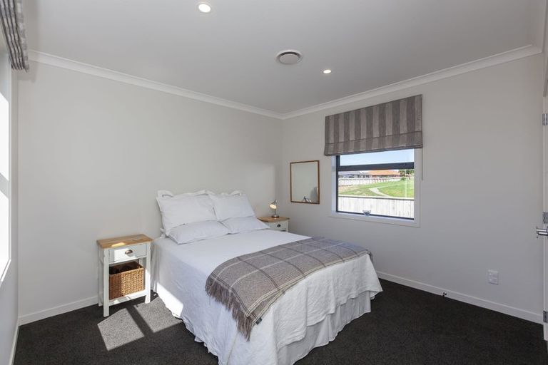 Photo of property in 45 Hudson Place, Paraparaumu, 5032