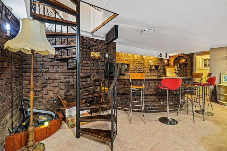 Photo of property in 424 Don Buck Road, Massey, Auckland, 0614