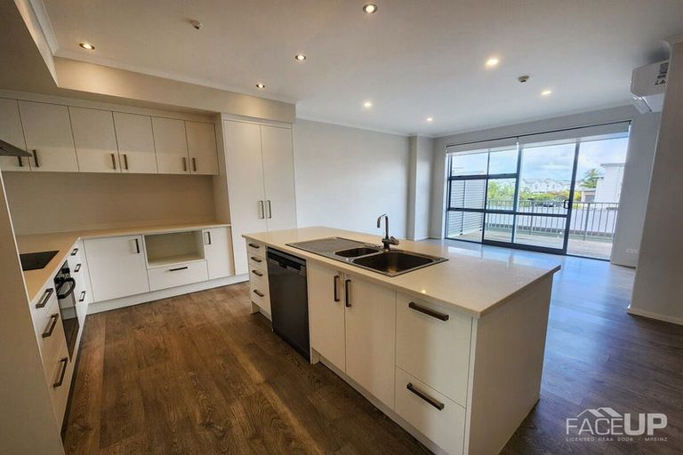 Photo of property in 148 Hobsonville Point Road, Hobsonville, Auckland, 0616