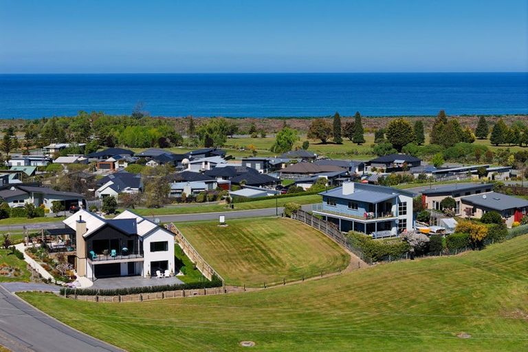 Photo of property in 37 Greenburn Way, Kaikoura Flat, Kaikoura, 7371