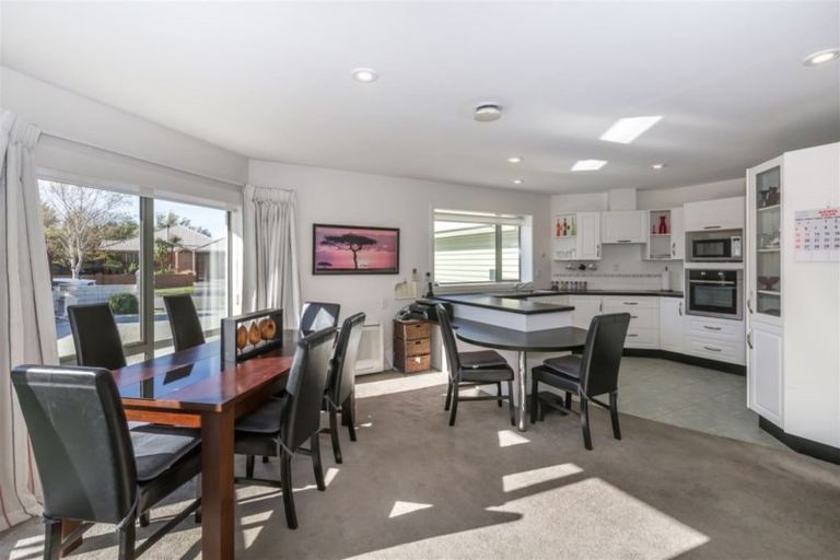 Photo of property in 51 Durrell Way, Rolleston, 7614