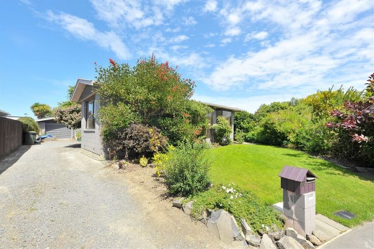 Photo of property in 11 Penelope Place, Casebrook, Christchurch, 8051