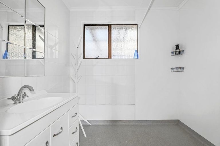 Photo of property in 16 Wairau Avenue, Waitahanui, Taupo, 3378