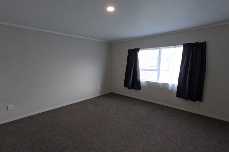 Photo of property in 12 Redwood Drive, Waipukurau, 4200