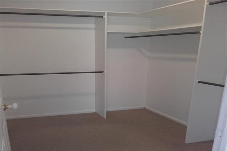 Photo of property in 117 Lakeside Drive, Orewa, 0931