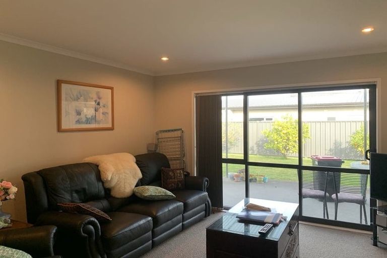 Photo of property in 6 Lindis Place, Poraiti, Napier, 4112