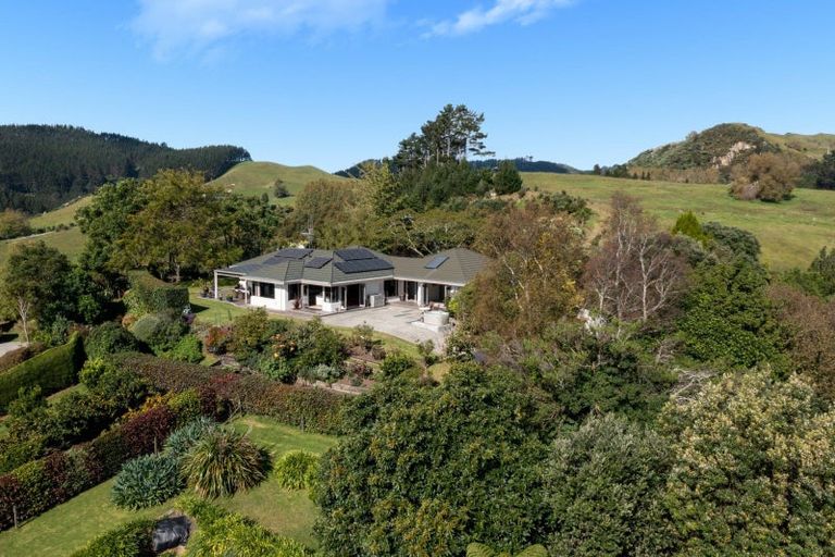 Photo of property in 16r Gunbar Drive, Welcome Bay, Tauranga, 3175